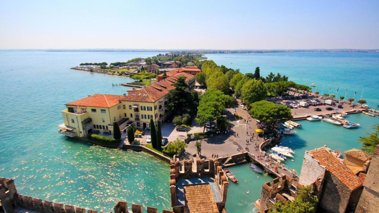 Hotel Grifone Sirmione Exterior photo