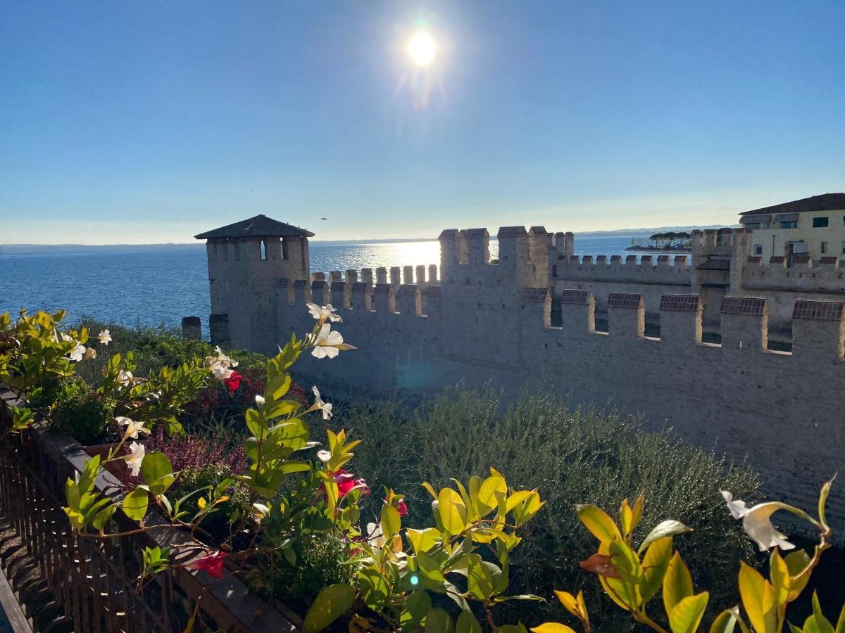 Hotel Grifone Sirmione Exterior photo