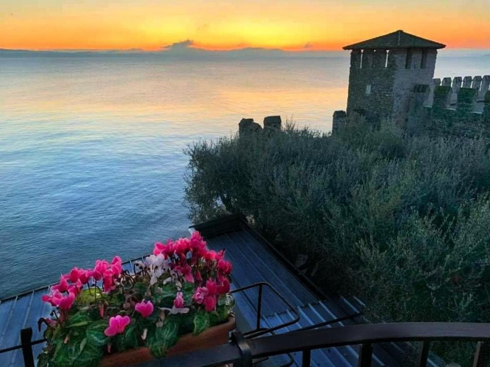 Hotel Grifone Sirmione Exterior photo